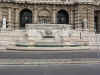 La fontana di piazza dei Tribunali